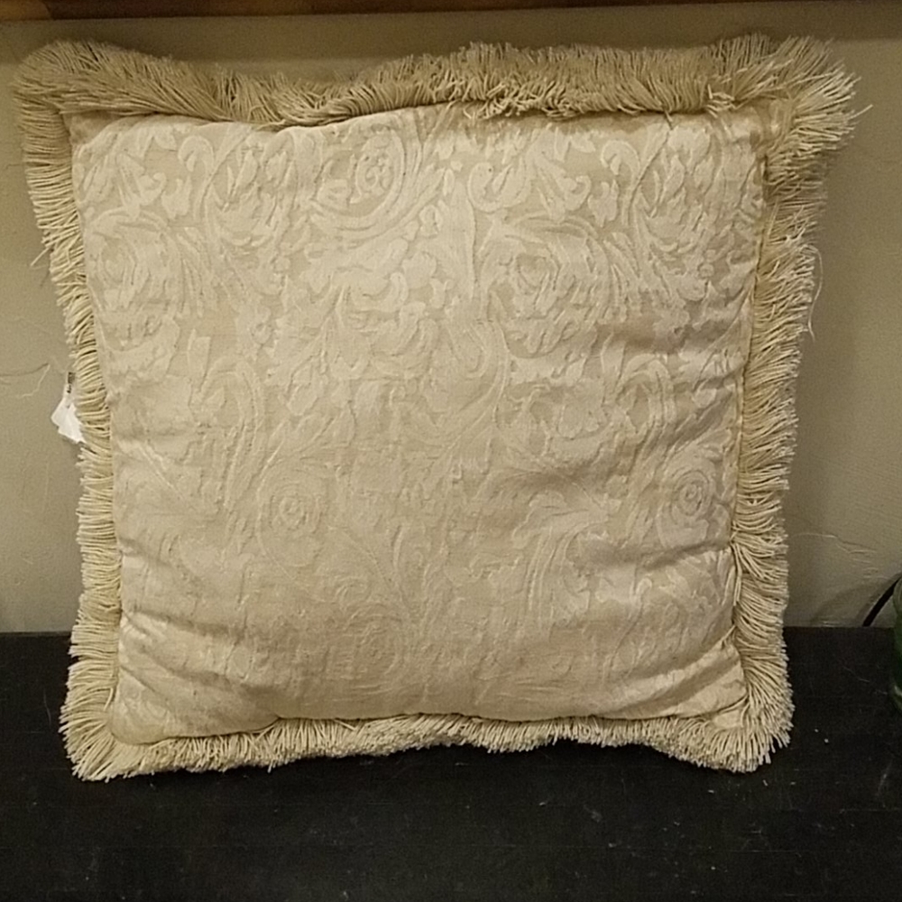 Accent pillow